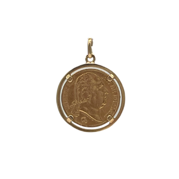 21.6k gold 1824 20 French Francs Louis XVIII coin pendant in a 18k yellow gold frame. King of France commemorative coin in smooth setting. Louis XVIII was the last French monarch to reign until his death in 1824.
