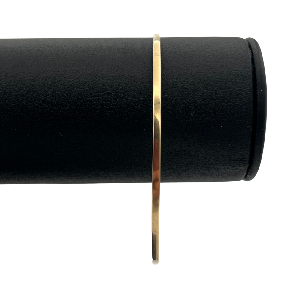 Vintage 14k yellow gold 2mm bangle high polish 2/2- Daisy exclusive jewellers