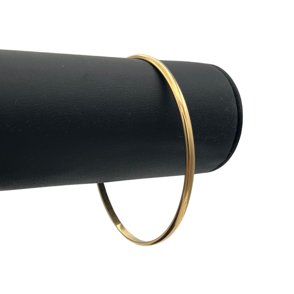 Vintage 18k yellow gold high polish bangle slightly oval matching - daisy excluive