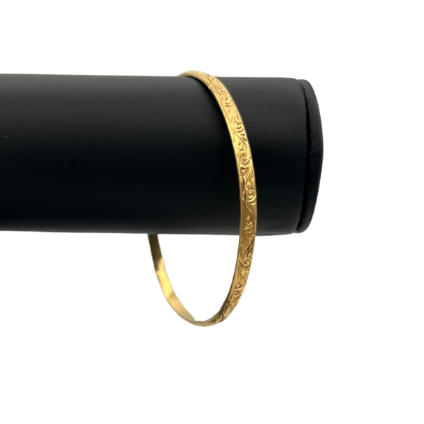 Vintage 22k yellow gold floral engraved, solid bangle -1