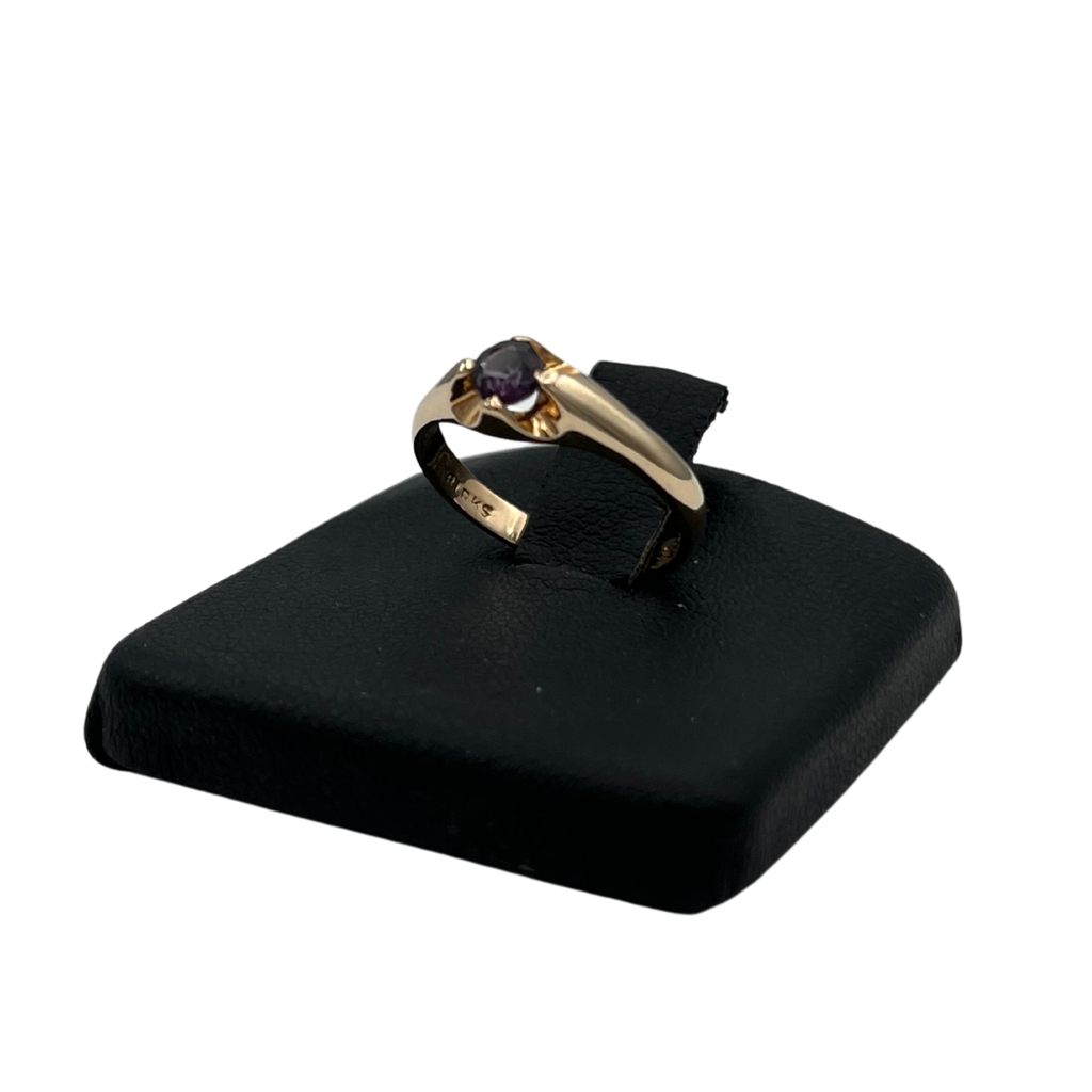 Vintage Birks 10k Amethyst Solitaire ring - Daisy Exclusive Jewellers