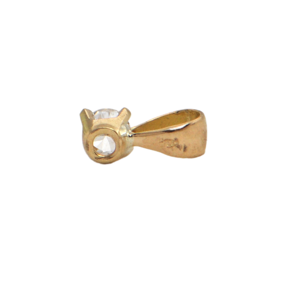 Daisy Exclusive 0.11CT Diamond 18K Gold Pendant + Montreal Estate Jewelers